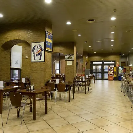 Simba Hotel 3*