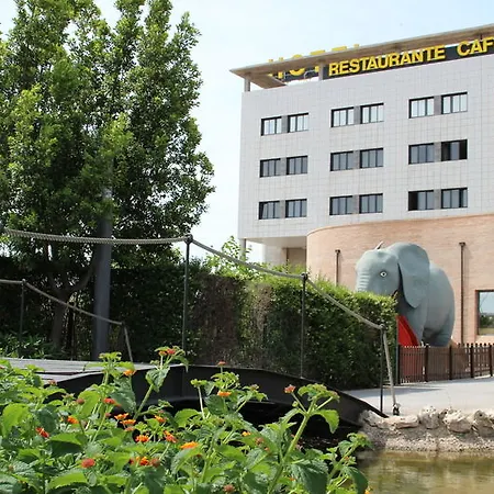 Hotel Simba 3*
